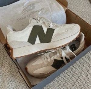 New balance 327 moonbeam oak leaf women s