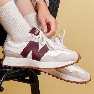 New balance 327 moonbeam white maroon