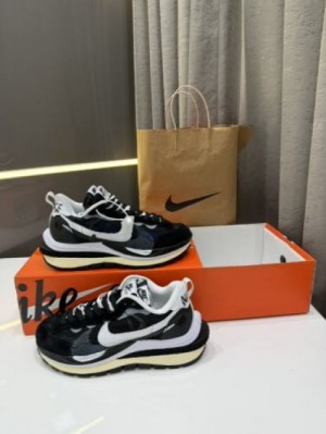 x sacai vapor waffel black white fix