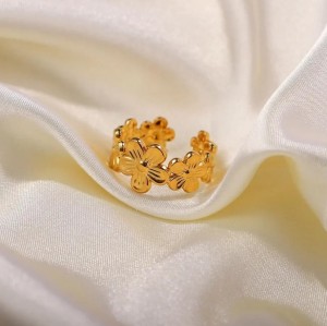 Golden anti tarnished flower ring