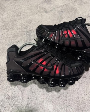 nike shox TL thermal colour change