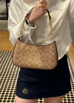 COACH_Teri Shoulder Bag In Signature Canvas dual belts with og box 