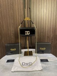 dolce & gabana handbag with extra chain with box 510