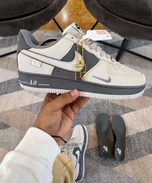 Airforce 1 Low Epic Grey with keychain As2 my