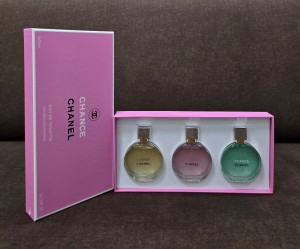 CHANEL_GIFT_SET_OF_3_(577)