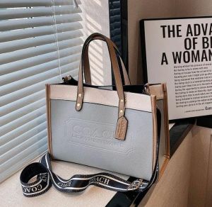 Coach_ field tote bag premium quality with box(with pouch)