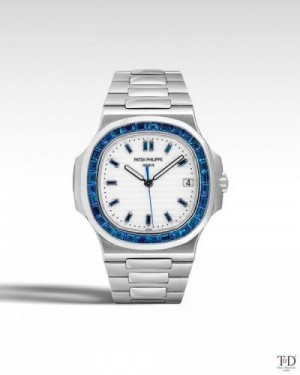 Patek Philippe Nautilus Silver Sapphire