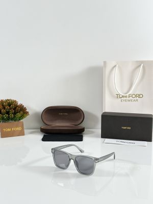 Tomford 395 Grey