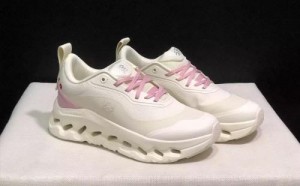 On Cloudtilt 2 X LOEWE White Pink