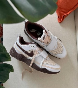 Travis Scott x Zoom Field Jaxx Light Chocolate