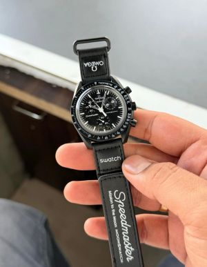Omeg_a_speedmaster_swatch