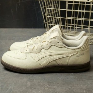 Asicss Skyhand OG Sneaker For Women s