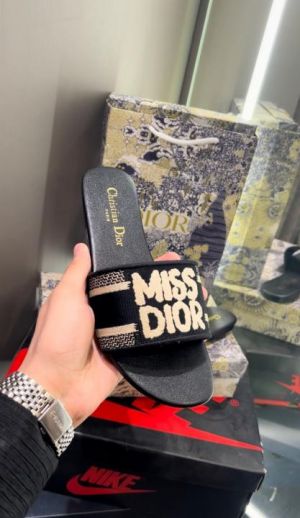 Miss_Dior_Top_End_Dway_Slide_With_OG_Box_&_Carry_Bag_(Black-1057)