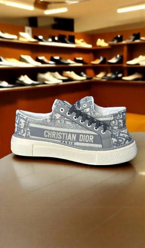 Diorr Canvas Low Sneaker