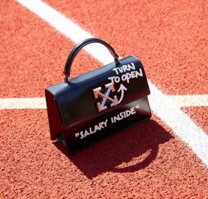 Off_White_X_Salary_Inside_1.4_Gummy_Jitney_Bag_With_Original_Magnet_Box