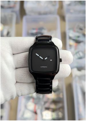 Rad_o True Square Quartz - J1193