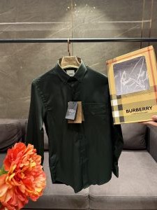 BURBERR_Y BOTTLE GREEN PREMIUM IMPORTED SHIRT WITH BOX