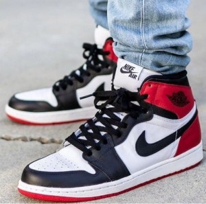 nik Air Jordan 1 high black red toe