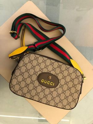 Gucci_neo_camera_shoulder_bag_with_og-box
