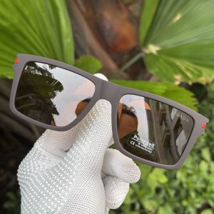 _Prada_P5105_Brown