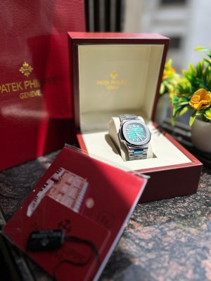 PATTEK PHILIPPE NAUTILUS SILVER
