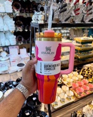 Stanley X Barbie 60s Twist N Turn Quencher 40 Oz