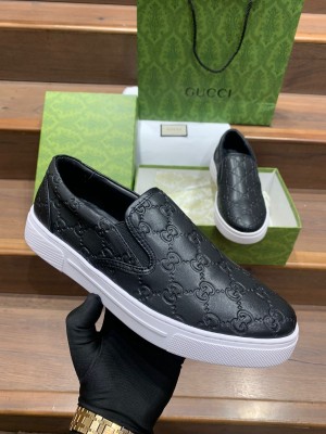 Guccii Interlocking GG Embossed Premium Sneaker