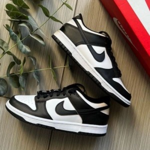 Nike SB Dunk Low Panda For Women s