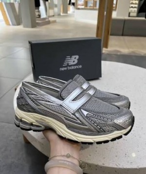 NEW BALANCE 1906 LOAFERS