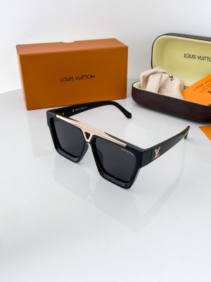 Louis_vuitton_gold black 1502