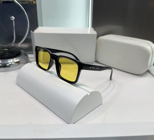 Marc Jacobs Black-Yellow Luxury Shades 110