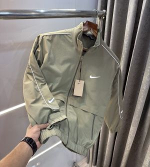 Nik e Light Olive Premium Classic WindCheater