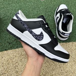 Nik_e Dunk Low Essential Paisley Pack Black Women Shoes