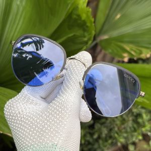 _Gucci_551_Blue_Silver