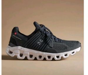 On Cloud Swift 3 Black White Running Shoes