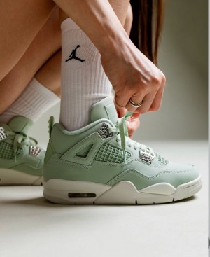 Air jordan 4 retro abundance