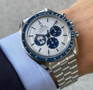Omeega SpeedMaster Professional Snoopy japan