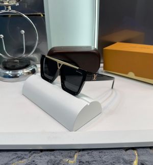 Louis  Vuitton All Black Luxury Shade 1502