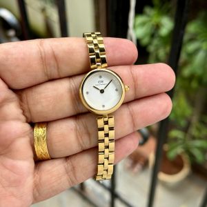 Daniel Wellington Gold White