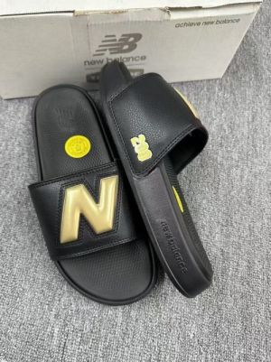 Ne w Balance Dynasoft Black Yellow Slides