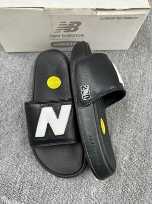 Ne w Balance Dynasoft Black White Slides