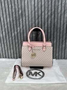 Michael_Kors_Medium_Satchel_Bag_With_DustCover