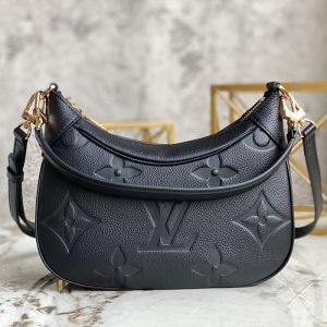 Louis_vuttion_baggattle_hand bag premium quality with box