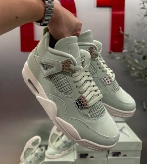 Air Jordan 4 Retro Abundance