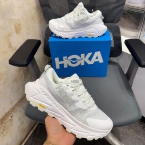 HOKAA SKYLINE FLOAT X ALL WHITE