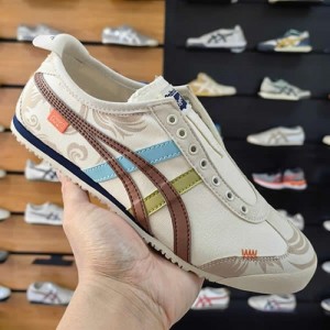 Onitsukaa Tiger Mexico 66 Slipon