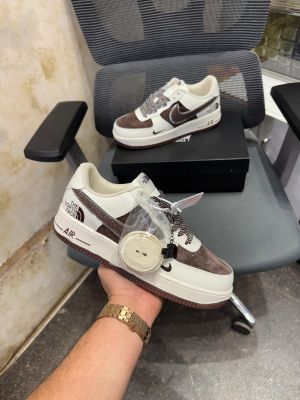 Nik e Air Force 1 Low X Nort h Face Multi Sneakers
