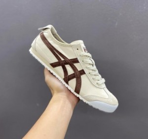 Onitsuka Tiger Mexico 66 Milky Chocolate 371