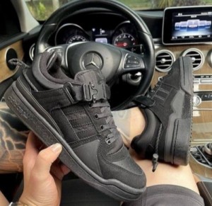 Adidass Forum x Bad Bunny All Black 213 royal Adidass Forum x Bad Bunny All Black 213 royal