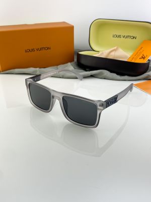 Louis_vuitton_grey4577